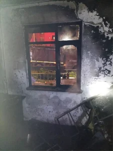 Altıeylül’de Zemin Kat Yangını