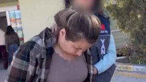 Ankara’da farklı unvanlarla vatandaşları dolandıran kadın tutuklandı