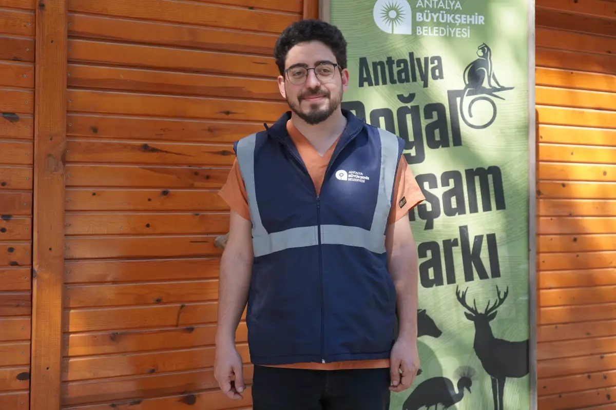 Antalya Doğal Yaşam Parkı’nda Yavru Keçi ve Koyunlar