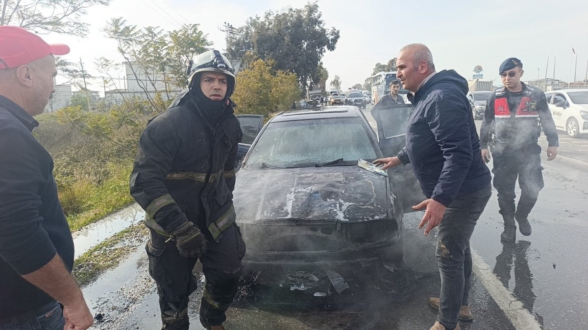 Antalya’da bir hafta önce satın aldığı araç alevlere teslim oldu