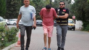 Antalya’da oğlunu 36 bıçak darbesiyle öldüren babaya, müebbet hapis cezası
