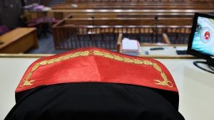 Antalya’da tutuksuz sanık, ‘İtirafçı Oldum’ diyerek üç kişiden helallik istedi