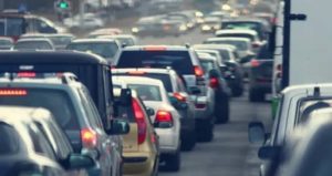 APP plakası için kuyruğa girdi, ödeyeceği parayı duyunca şaştı kaldı!