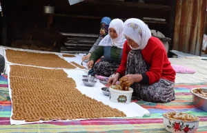 Asırlık Keş Tatlısı Kışa Hazır