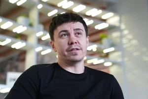 Asylum: Duygusal Bir Müzik Yolculuğu