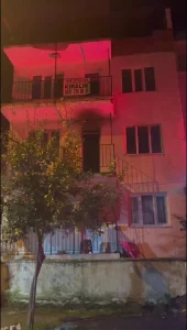 Aydın’da Apartman Yangını: Ev Sahibi Hastaneye Kaldırıldı