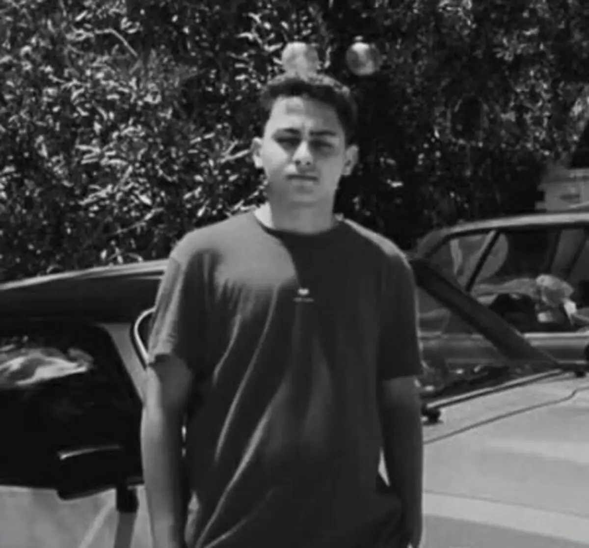 Ayvalık’ta Trafik Kazası: 2 Genç Hayatını Kaybetti