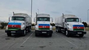 Azerbaycan’dan İran’a ikinci yardım tırı