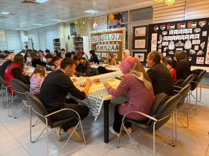 Bafra’da Gençlerden İftar Etkinliği