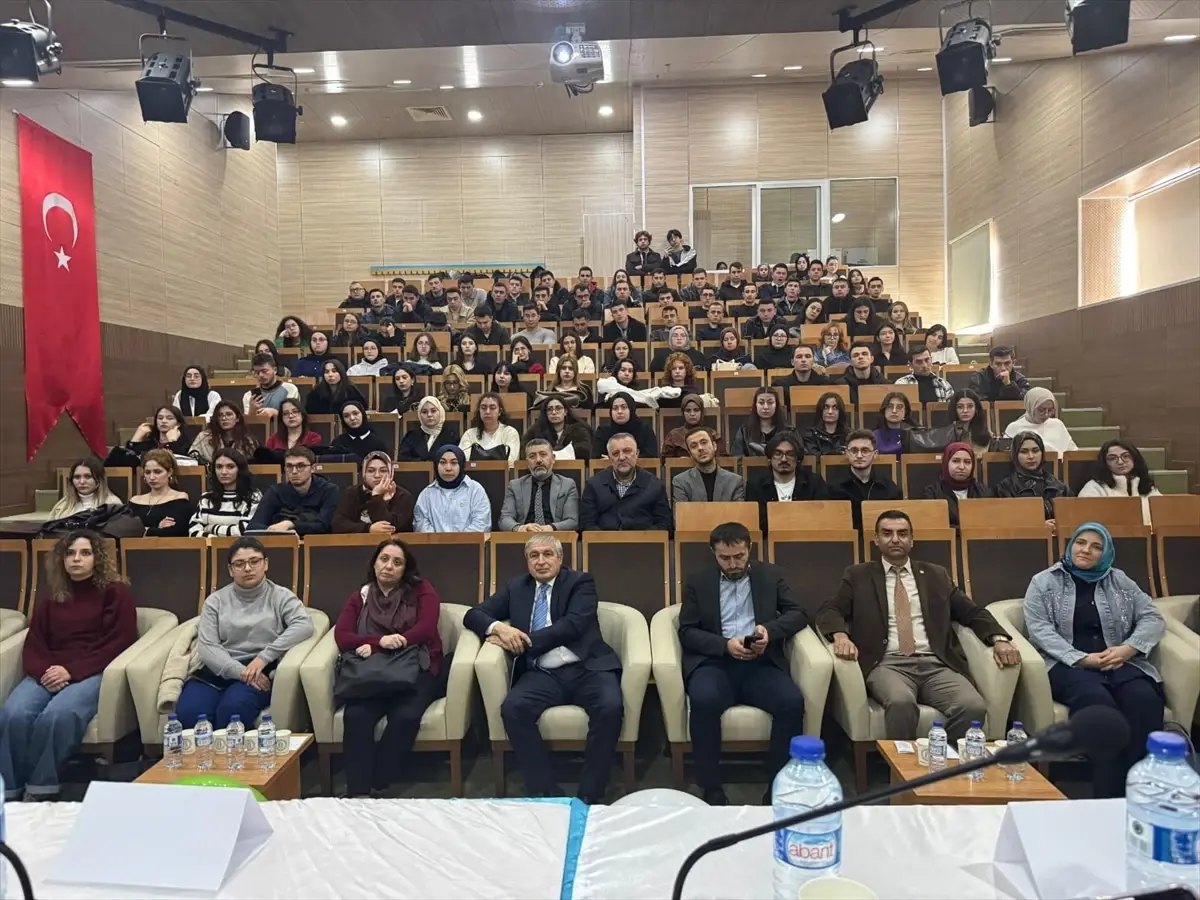 Bağımlılıkla Mücadele Paneli Düzenlendi