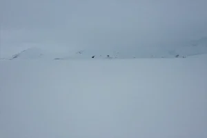 Bahar Gelmedi: Balık Gölü Karla Kaplı