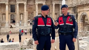 Bakan Çiftçi, güvenlik güçlerinin bayramını telsizden kutladı