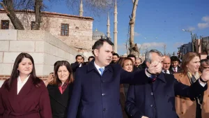 Bakan Kurum, Selimiye Camii’ni Ziyaret Etti