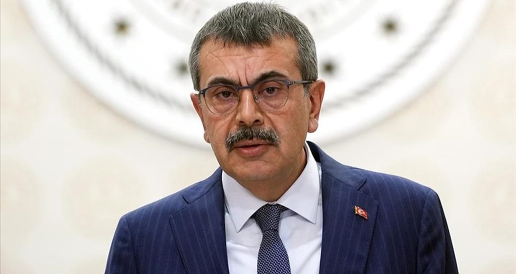 Bakan Yusuf Tekin ağzını bozdu…