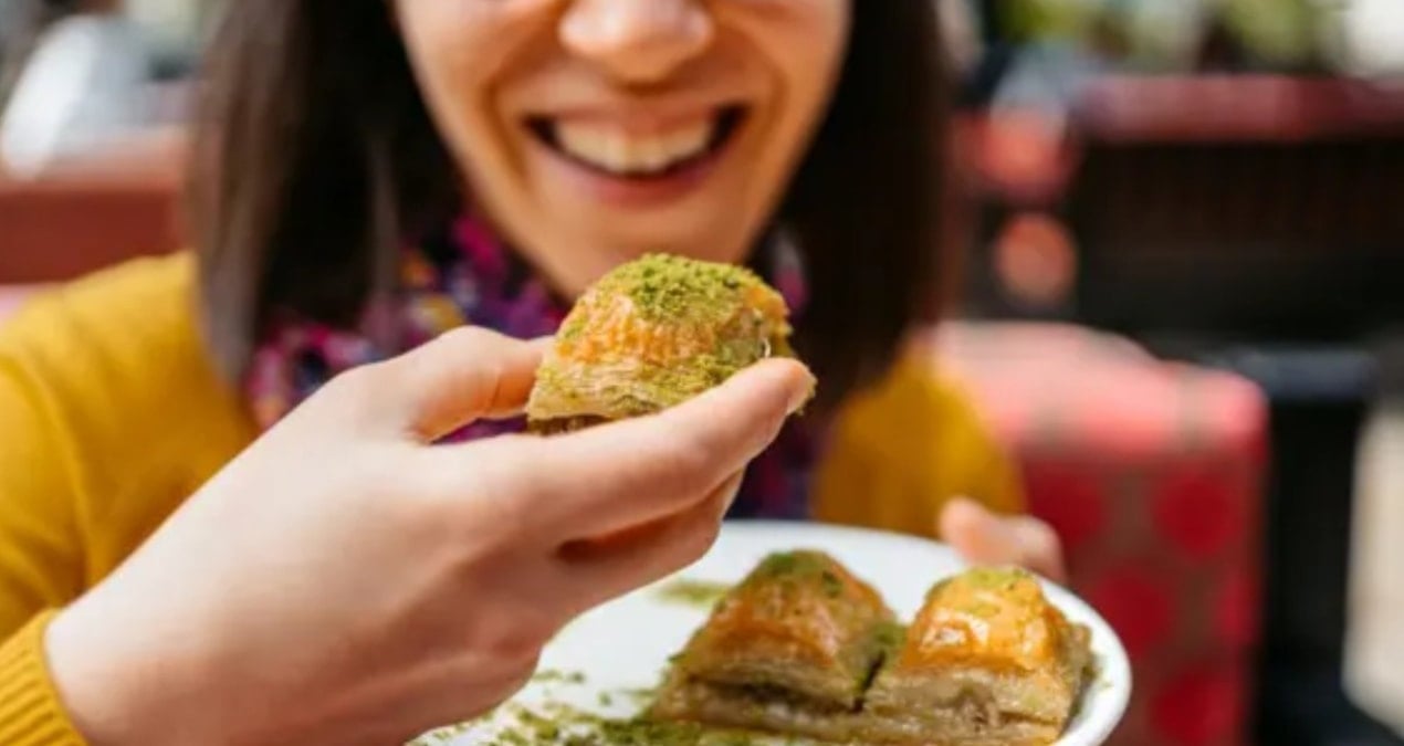 Baklavada “yeşil” tuzak: Fıstık diye bezelye yediriyorlar!