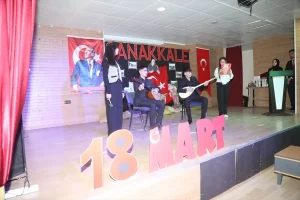 Başkale’de 18 Mart Şehitleri Anma Günü ve Çanakkale Deniz Zaferi dolayısıyla tören yapıldı