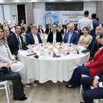 Başkan Pehlivan’dan öğretmen ve sağlık çalışanlarına vefa