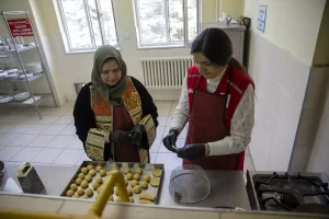 Bayram Sofrasında Kültürel Tatlılar