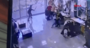 Berbere silahlı saldırı: O anlar kamerada