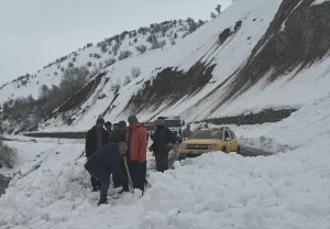 Bingöl’de Çığ Yolu Kapatmıştı