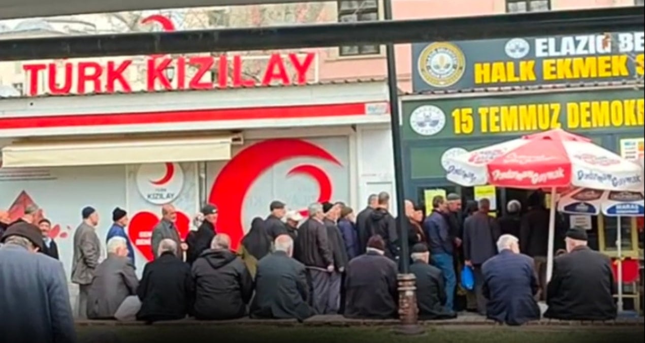 Biz bu hale düşecek millet miydik