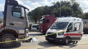 Bodrum’da Beton Mikseri Çarpması: 79 Yaşındaki Adam Hayatını Kaybetti