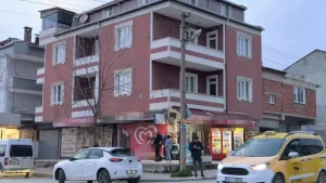 Boşanma Aşamasında Balkondan Atladı