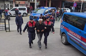 Boşanma Aşamasındaki Adam Ailesini Katletti