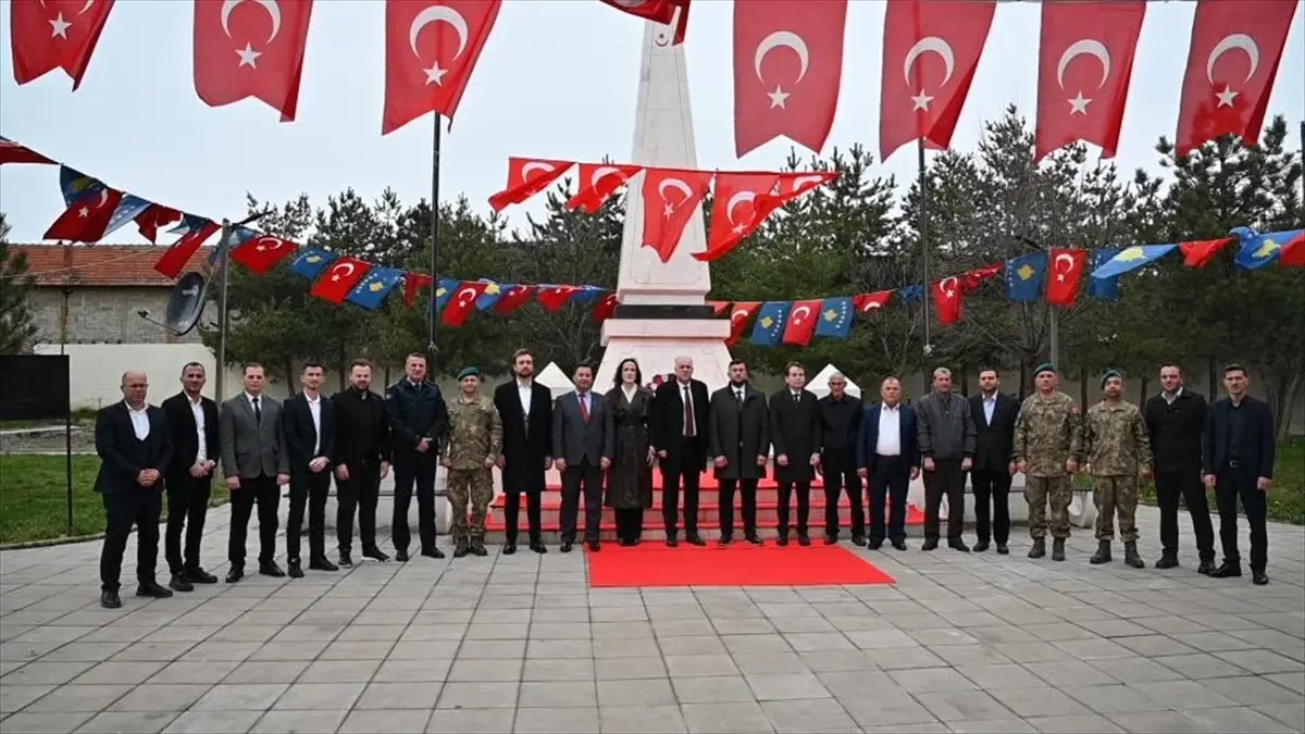 Bosna Hersek ve Kosova’da 18 Mart Şehitleri Anma Günü için tören düzenlendi