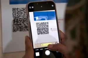 Bu da QR kod dolandırıcılığı! Telefonunuzu ele geçirip hesaplarınızı boşaltıyorlar