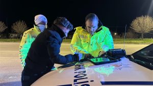 Burdur’da evde unuttuğunu söylediği ehliyetine, alkollü araç kullanmaktan el konulduğu öğrenildi