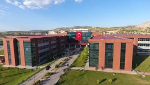 Burdur’da üniversitede taciz skandalı: Öğretim görevlisi meslekten çıkartıldı