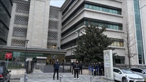 Bursa Büyükşehir Belediyesi soruşturması: Milyarlarca liralık işlem, 7 şirkete kayyım