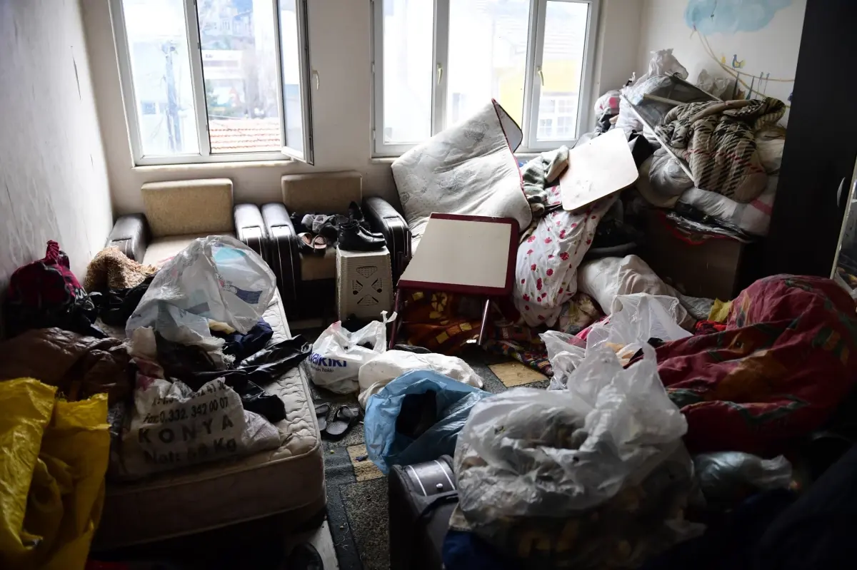 Bursa’da Çöp Ev Temizlendi