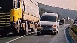 Bursa’da tehlikeli sollama: Facianın eşiğinden dönüldü