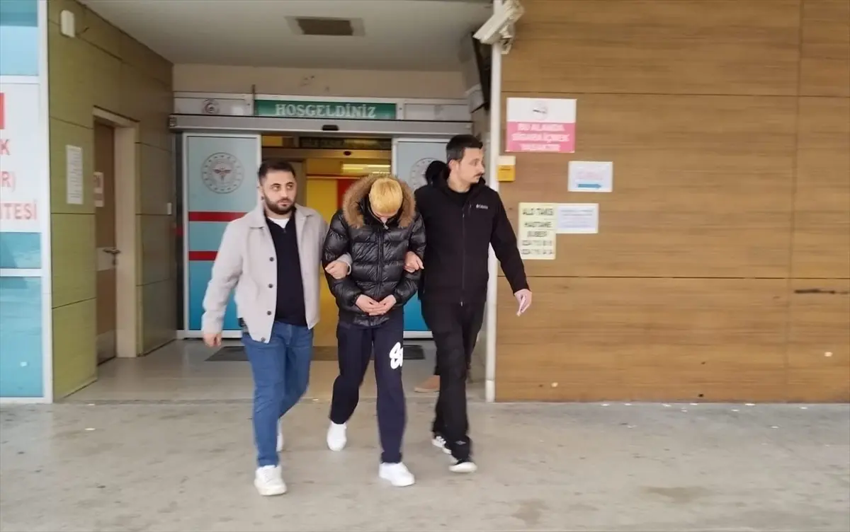 Cami Skandalı: Şarkı Söyleyen Genç Tutuklandı