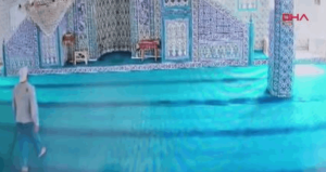 Cezaevinden izinli çıktı, girdiği camilerdeki ses sistemlerini söktü