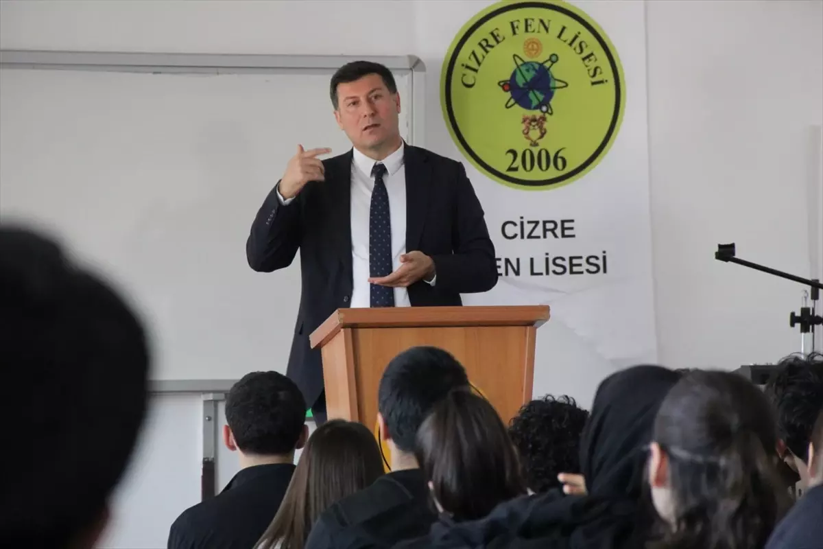 Cizre’de YKS Motivasyon Semineri Düzenlendi