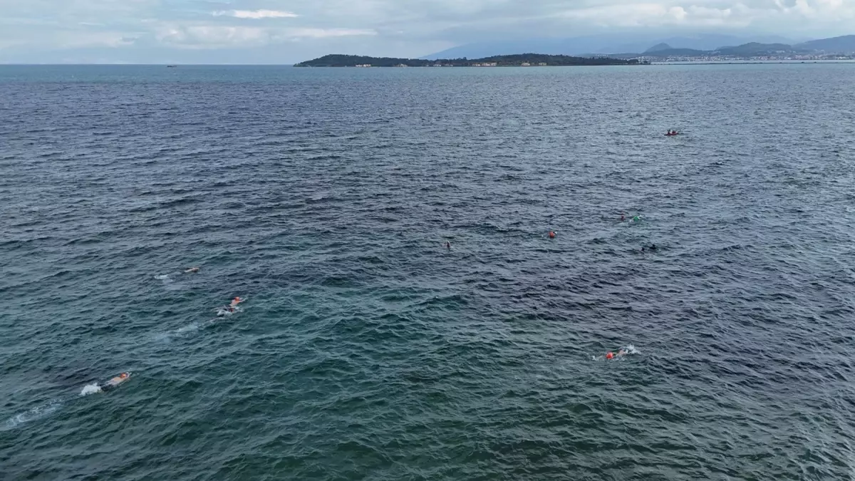 Çocuklar İçin Kış Yüzme Etkinliği