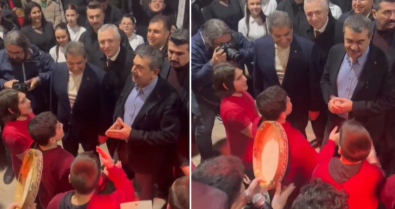 Çocuklar Milli Eğitim Bakanı’nı ‘Kabe’de Hacılar’ ilahisiyle karşıladı