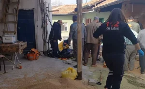 Çorum’da Depo Çöktü: İki Kardeş Yaralı