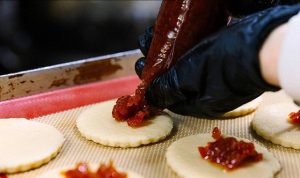 Dalında Çürüyen Değil, Sofraya Ulaşan Bereket: Balçova Belediyesinden Türkiye’ye örnek bir Dayanışma Hikâyesi