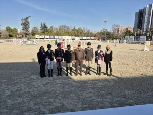 Defne Turasan’dan Birincilik