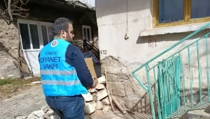 Derebucak’ta İhtiyaç Sahiplerine Yardım Kolileri Dağıtıldı