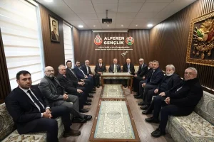 Destici Amsterdam’da Partililerle Buluştu