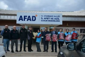 Diyarbakır’da lise öğrencilerinden Gazze’ye 50 bin lira bağış