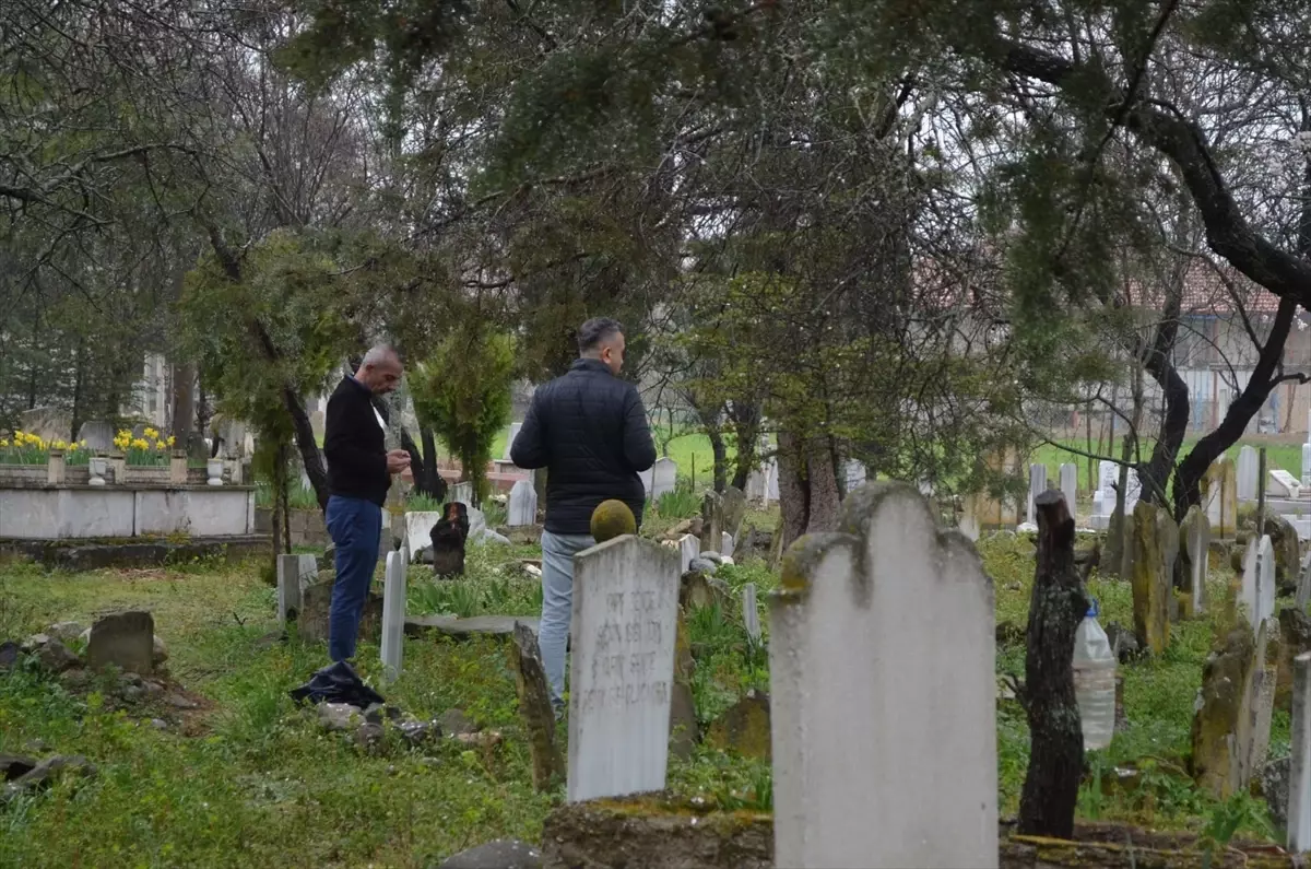 Dodurga’da Bayram Kabir Ziyareti