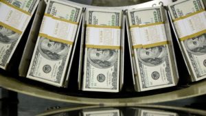 Döviz mevduatlarında hızlı gerileme