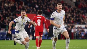Edin Dzeko’nun golü Bosna Hersek’e hayat verdi