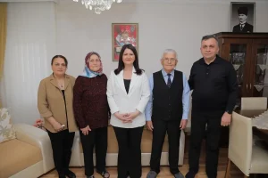 Edirne Belediye Başkanı Gencan, bayram ziyaretlerinde bulundu